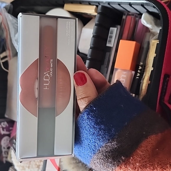 Huda Beauty Ultra-Comfort Transfer-Proof Liquid Matte | Trendsetter | Brand New - Picture 3 of 3